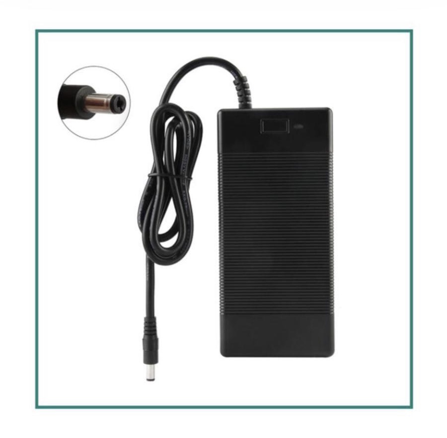 Chargeur de batterie d'adaptateur 42V 2A pour Trottinette